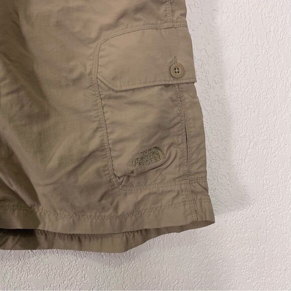 The North Face Tan 100% Nylon Cargo Shorts - Picture 6 of 8